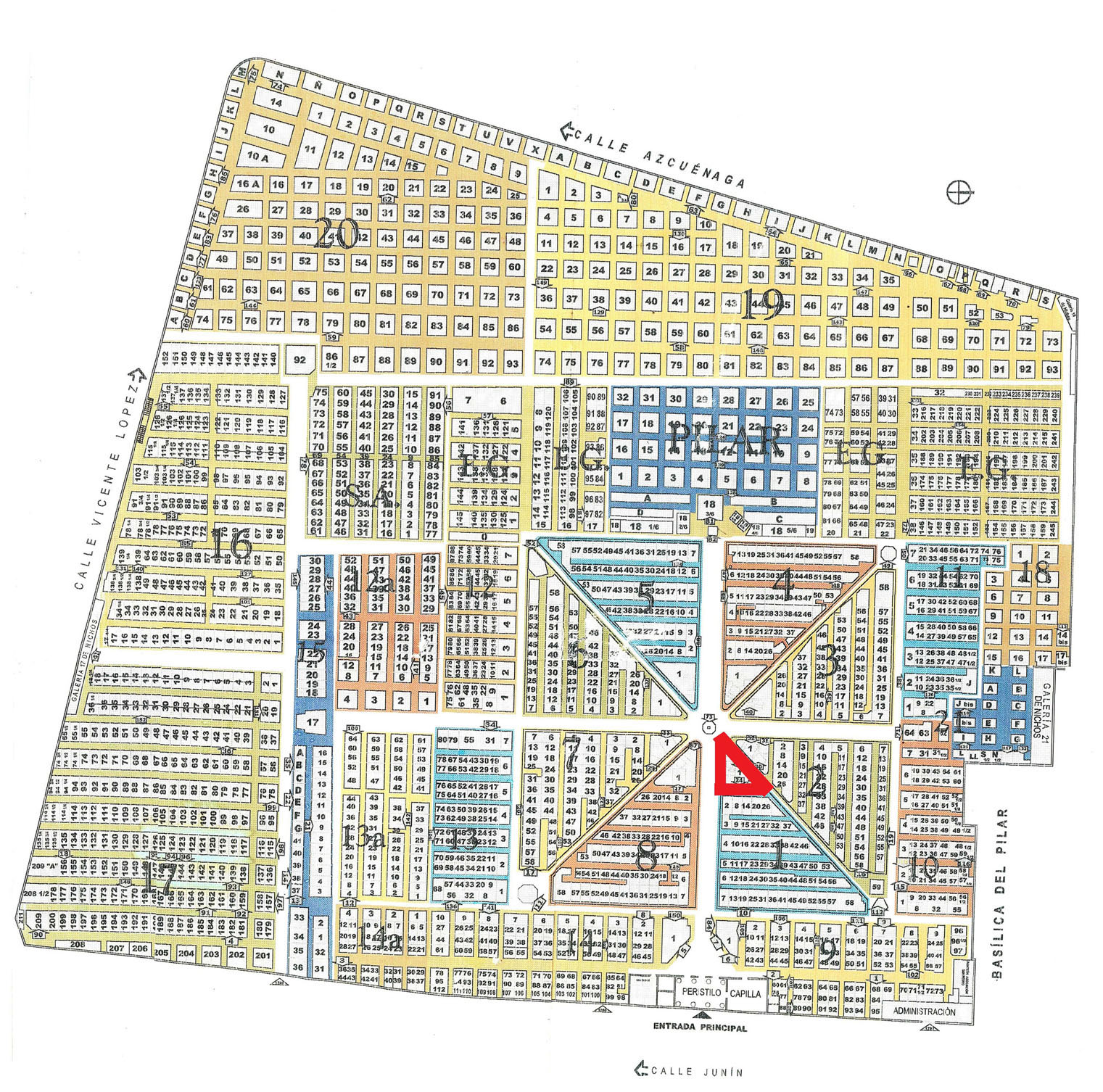 Plano del Cementerio de
La Recoleta. El triángulo rojo señala la ubicación de los monumentos.